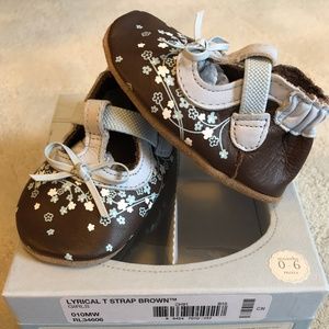 Baby Newborn Robeez soft soles shoes